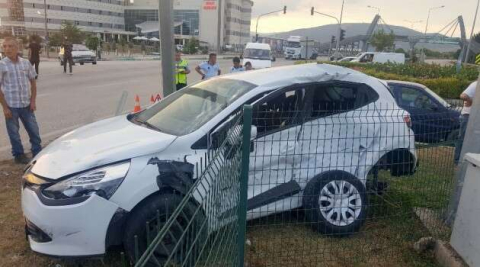 Bursa'da kırmızı ışıkta geçti, ortalık savaş alanına döndü