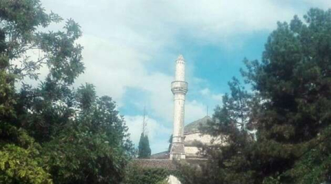 Yunanistan’da fırtına cami minaresine zarar verdi