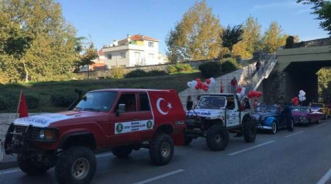 Cumhuriyet Bayramı Coşkusuna Otomobil Sevdalıları Damga Vurdu