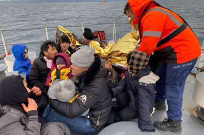 Yunan Sahil Güvenlik kaçak göçmenleri, ölüme terk ediyor
