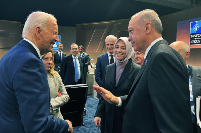 Cumhurbaşkanı Erdoğan, NATO Zirvesi’nde Biden ile sohbet etti