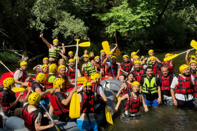 Bursa’da mimarların rafting heyecanı