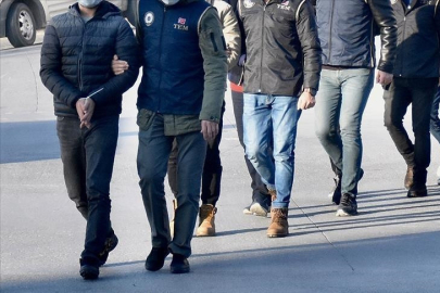 İzmir merkezli FETÖ operasyonunda 10 gözaltı