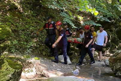 Bursa'da fotoğraf çekilirken kanyondaki kayalıklardan düştü