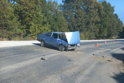 Bursa’da kontrolden çıkan otomobil takla attı: 2 yaralı