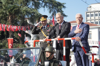 Bursa'da Cumhuriyetin 101. yılı coşkuyla kutlandı