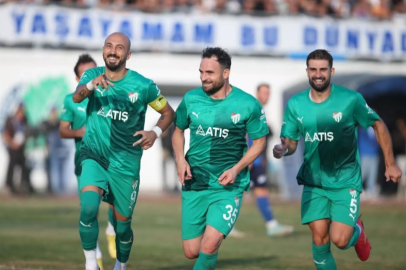 Lider Bursaspor kayıpsız  devam edecek