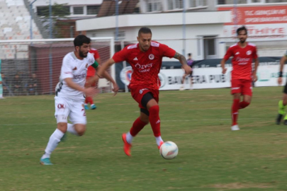 TFF 2. Lig: Fethiyespor: 0 - İnegölspor: 0