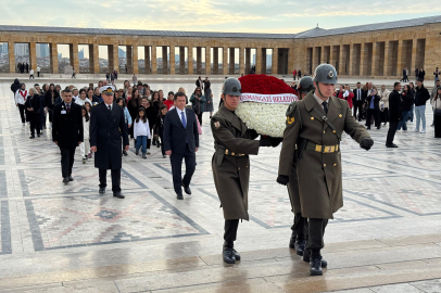 Başkan Aydın, Osmangazili çocuklar ile Ata’nın huzurunda