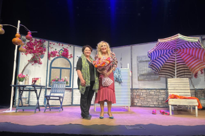 Shirley Valentine Bursa’da sahnelendi