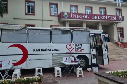 İnegöl'de anlamlı günde kan bağış kampanyası