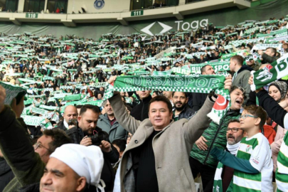 Başkan Aydın, Osmangazili çocuklara Bursaspor sevgisi aşılıyor