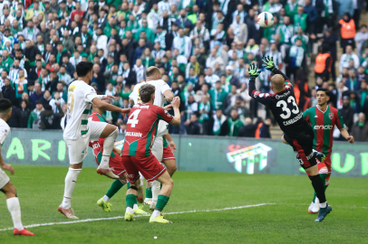 Bursaspor-Karşıyaka maçında gol çıkmadı