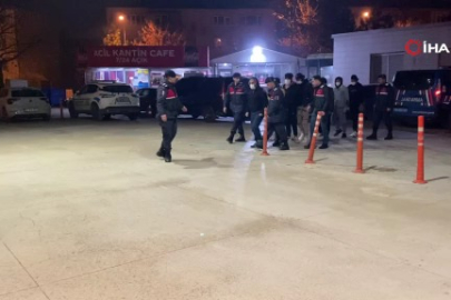 Bursa'da 13 göçmen yakalandı