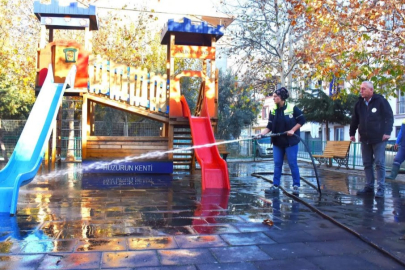 Gemlik'te çocuk parkları tertemiz