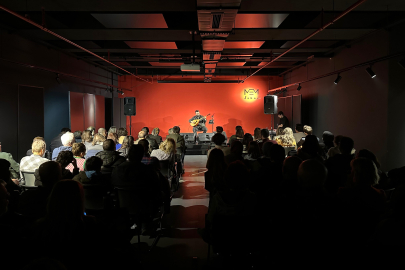 MEM Sahne’de yılın son konserini Karademir verdi