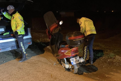 Çalıntı plaka ve motosikletle giderken polise yakalandı