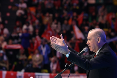 Cumhurbaşkanı Erdoğan: "Ya silahlarını gömecekler ya da toprağa gömülecekler"