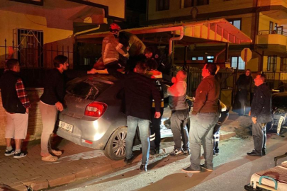 Bursa'da 2 otomobil çarpıştı: 3 yaralı