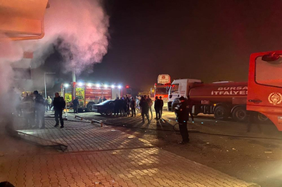 Bursa'da market deposunda korkutan yangın