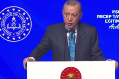 Cumhurbaşkanı Erdoğan: ''Sosyal medyaya yaş sınırı gelebilir''