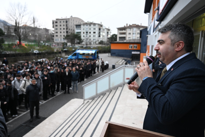 Başkan Yılmaz mesaisine öğrencilerle başladı